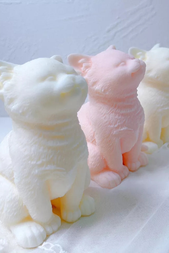 Kitten Candle Mould 5 - Silicone Mould, Mold for DIY Candles. Created using candle making kit with cotton candle wicks and candle colour chips. Using soy wax for pillar candles. Sold by Myka Candles Moulds Australia
