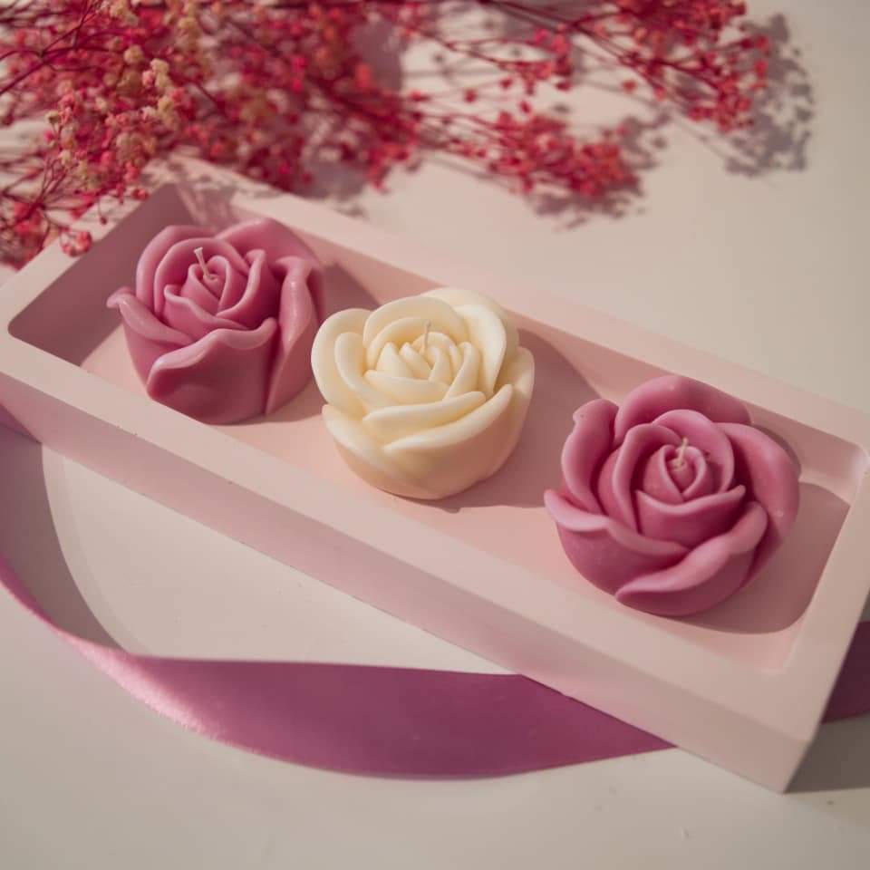 A high-performance Bloom Candle Mould silicone candle mold from MYKA Candles and Moulds for resin art and professional baking mould use.