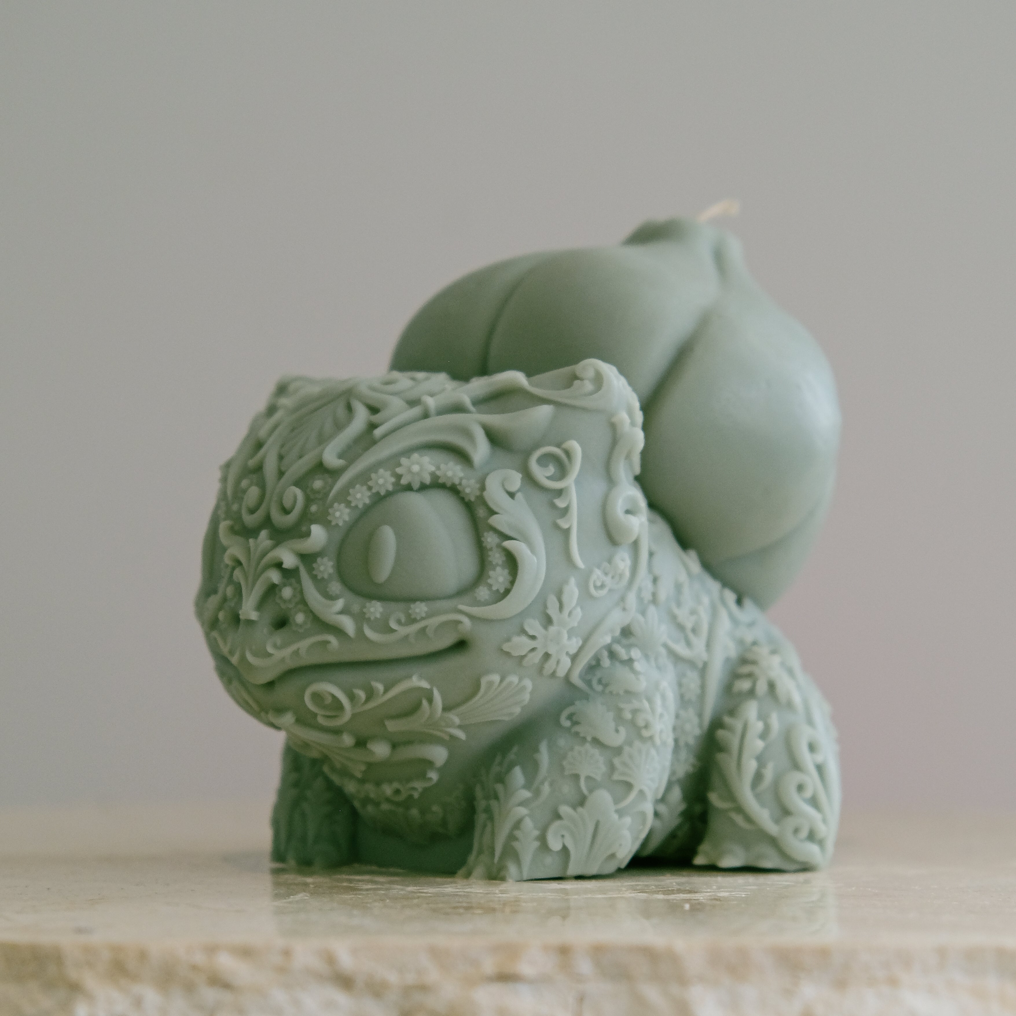 Blend and create unique designs with this Candle Colour Diamond Dye Chips from MYKA Candles and Moulds. A must-have for aesthetic candle crafting.