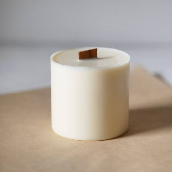 A versatile Custom Candle Wax Refill Silicone Candle Mould silicone candle mould by MYKA Candles and Moulds, suitable for resin moulds and decorative cake mould shapes.