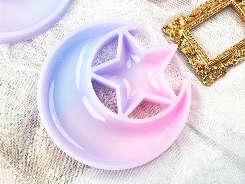 Professional Moonbeam Tray Silicone Candle Mould silicone candle mould by MYKA Candles and Moulds, also used for resin moulds and baking mould designs.