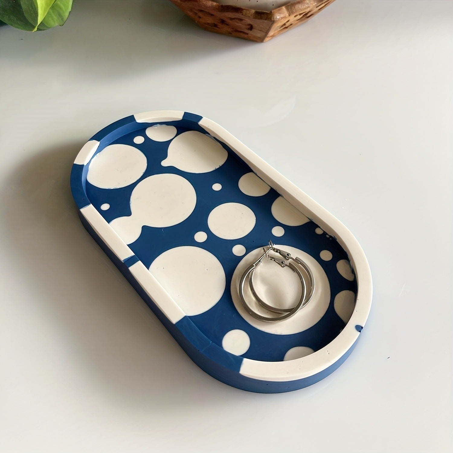 The Oval Tray Candle Mould silicone candle mould by MYKA Candles and Moulds, a top choice for artistic resin moulds and baking moulds.