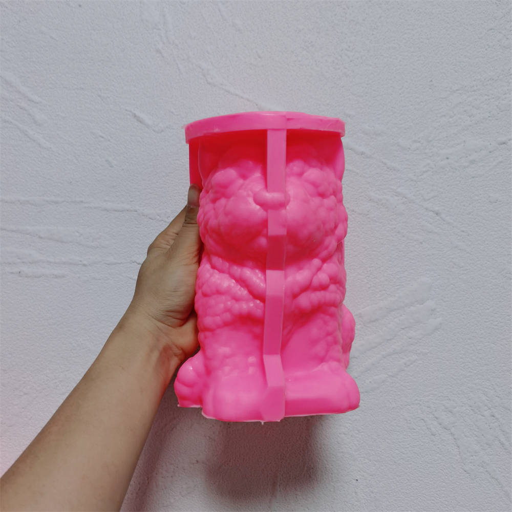 High-quality West Highland Puppy Candle Mould silicone candle mould from MYKA Candles and Moulds, great for resin moulds and professional baking mould needs.