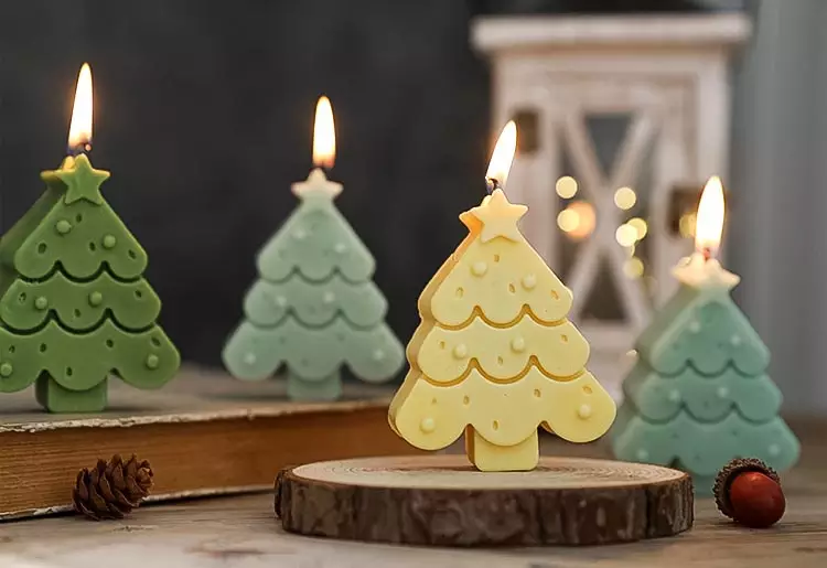 Gingerbread Tree Candle Mould 1 - Silicone Mould, Mold for DIY Candles. Created using candle making kit with cotton candle wicks and candle colour chips. Using soy wax for pillar candles. Sold by Myka Candles Moulds Australia