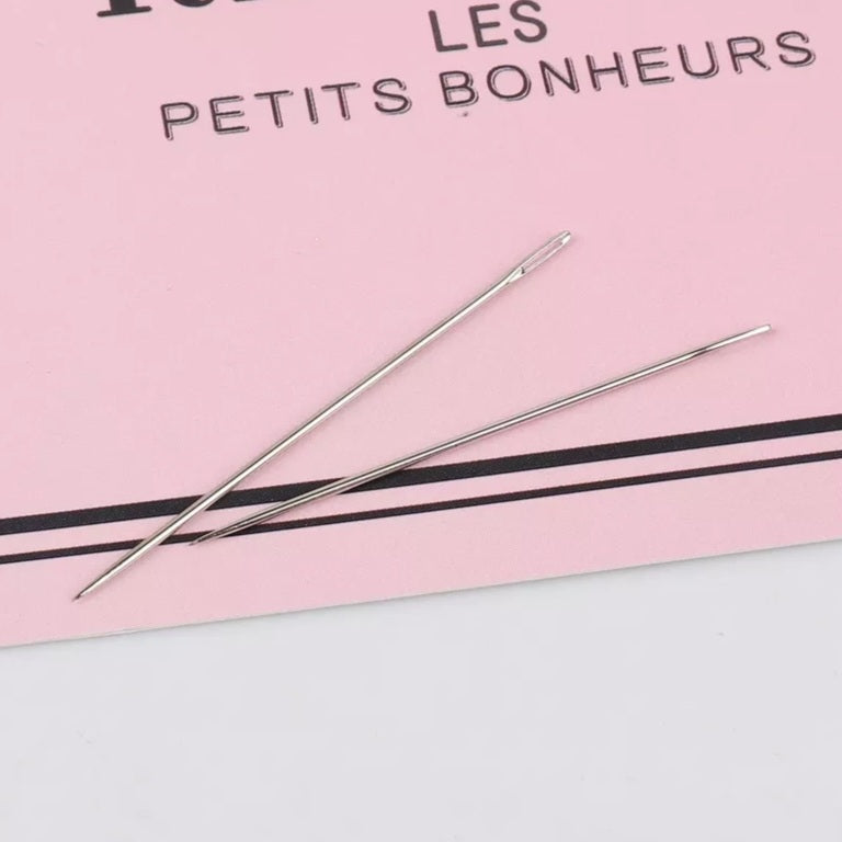 Essential Wicking Needle for DIY candle making by MYKA Candles and Moulds. Ensures a steady, reliable burn for handmade candles.